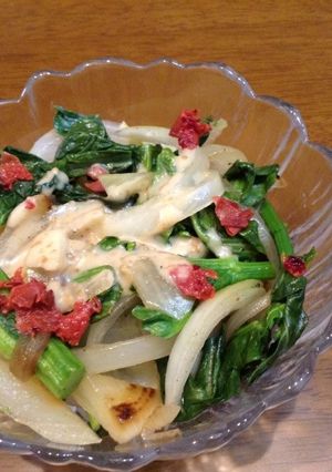 まるごと玉ねぎと菜の花の梅ホットサラダ-レシピのメイン写真