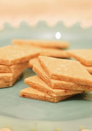 カジュ・カトゥリ(カシューナッツ菓子)-レシピのメイン写真