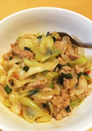 【彩り肉味噌で】白ねぎと肉味噌の常備菜-レシピのメイン写真