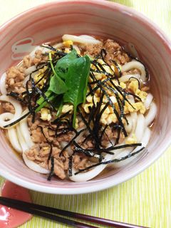 余った鶏そぼろ丼の具で♯餡かけうどん-レシピのメイン写真