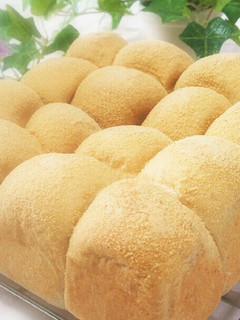 きな粉たっぷり!きな粉もちちぎりパン-レシピのメイン写真