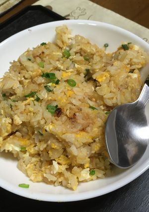 玉子とネギだけ！簡単玉子チャーハン-レシピのメイン写真