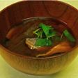 煮干しと昆布出汁で干し椎茸の赤だし