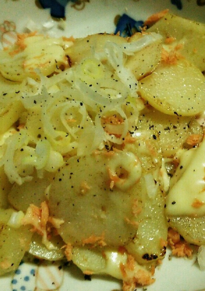 じゃがいもと鮭フレークのチーズ焼き✨-レシピのメイン写真