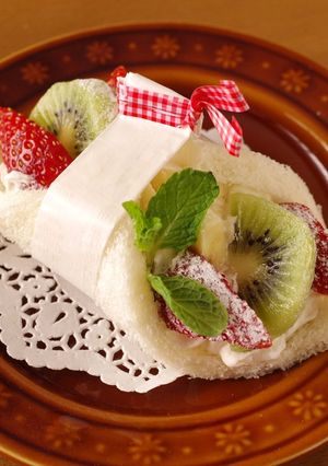 ショートケーキ風フルーツサンドシナイッチ-レシピのメイン写真