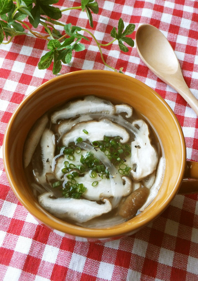 新玉ねぎ（玉ねぎ）と椎茸の中華スープ-レシピのメイン写真