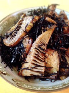 お醤油だけで!たけのことあらめの煮物-レシピのメイン写真