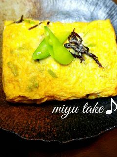 キヌサヤと塩コブの玉子焼き♪-レシピのメイン写真