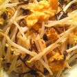 卵ともやしと塩昆布の炒め物