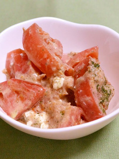 まるごとトマト★コクが美味ごまドレサラダ-レシピのメイン写真