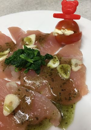 バジルソースでマグロのカルパッチョ-レシピのメイン写真