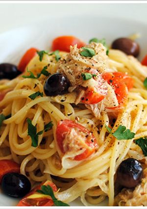 ツナとタマネギ、ミニトマトの冷製パスタ-レシピのメイン写真