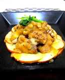 鶏モモのおろしリンゴ焼き三つ葉添え