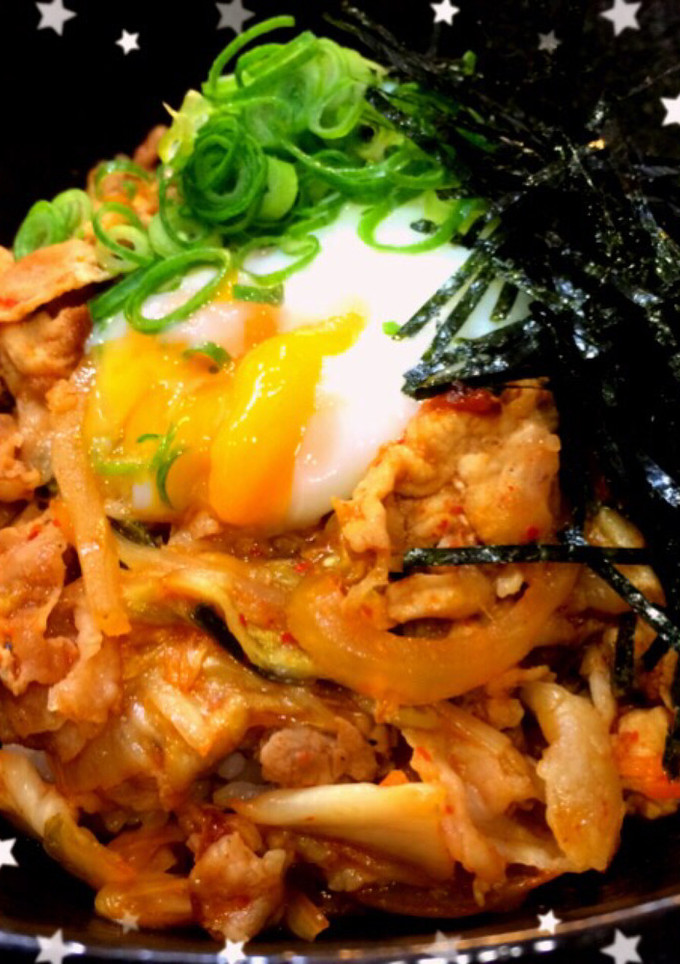 簡単♡めちゃ旨豚キムチ丼〜温玉のせ-レシピのメイン写真