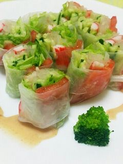 まるごとトマトとレタスの✨生春巻✨サラダ-レシピのメイン写真