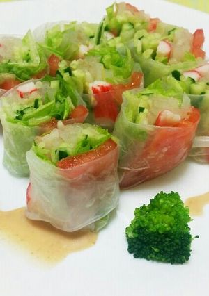 まるごとトマトとレタスの✨生春巻✨サラダ-レシピのメイン写真