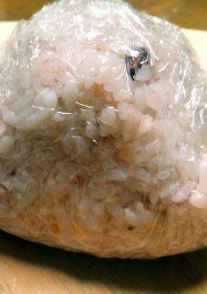 簡単で美味しい!!マヨ昆布おにぎり-レシピのメイン写真