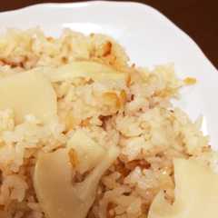 รูปของ おこげが美味しい 筍ご飯☆"