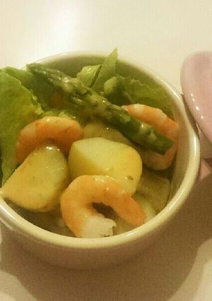 まるごと新じゃがとえびの春サラダ-レシピのメイン写真