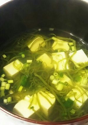 トロトロ♪めかぶと豆腐のお汁-レシピのメイン写真