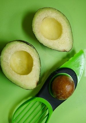 簡単！アボカドの下処理　切り方-レシピのメイン写真