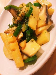 簡単!筍とキノコのバター醤油炒め-レシピのメイン写真