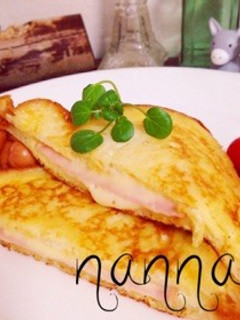 フレンチトーストにハムチーズを挟んだら♡-レシピのメイン写真