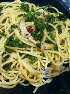 パセリ消費に!パセリと豚肉のパスタ-レシピのメイン写真