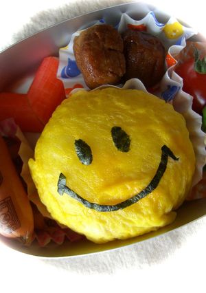 スマイルくんおにぎり☆（キャラ弁）-レシピのメイン写真