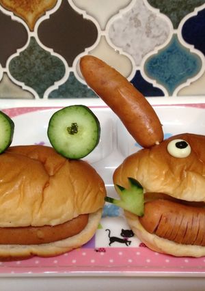 ちびっこ大喜び★うさたんカエルくんドッグ-レシピのメイン写真