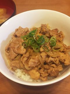 簡単晩ごはん!やみつき香ばし豚丼-レシピのメイン写真