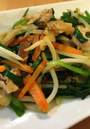簡単♪豚肉もやしニラのにんにく醤油炒め-レシピのメイン写真