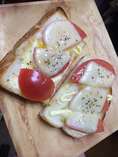 シンプルだけどうまい!トマトトースト-レシピのメイン写真