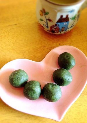 お砂糖なし！玄米粉でよもぎ団子。-レシピのメイン写真