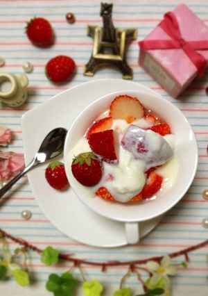 盛りつけるだけ♡苺ヨーグルトデザート♪-レシピのメイン写真