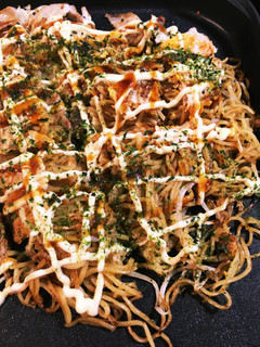 ホットプレートで意外と簡単☆広島焼き-レシピのメイン写真
