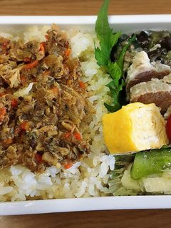 鯖水煮缶で♪簡単!さばそぼろごはん-レシピのメイン写真