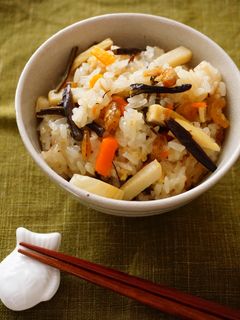 タケノコとわらびで☆炊き込み中華おこわ-レシピのメイン写真