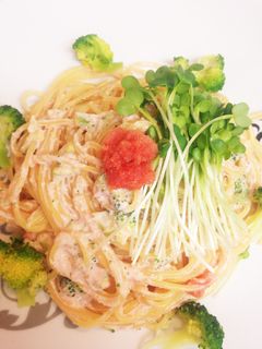 明太子とブロッコリーで彩りクリームパスタ-レシピのメイン写真