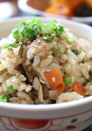調味料なし♪ ツナと塩昆布の炊き込みご飯-レシピのメイン写真