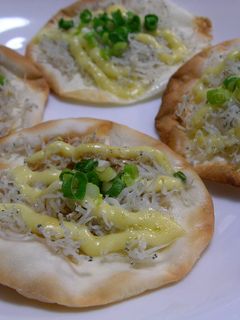 餃子の皮でシラス☆ピザ-レシピのメイン写真