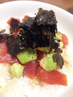アボガドとマグロ漬け丼-レシピのメイン写真