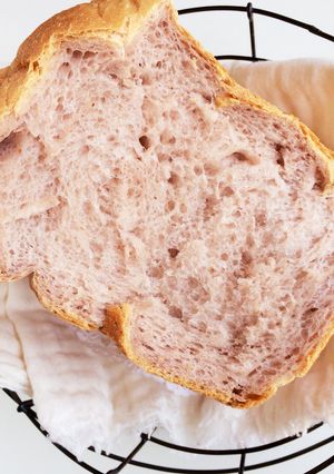 HBで＊イチゴたっぷり！ふわふわご飯パン-レシピのメイン写真