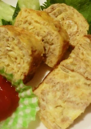☆挽肉玉ねぎでジューシーおかずだし巻き卵-レシピのメイン写真