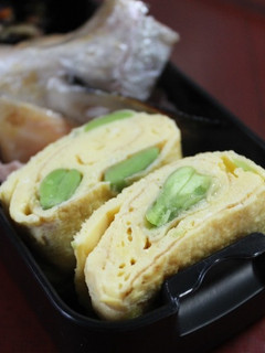 朝昼夕弁当♪そら豆がゴロゴロ入った卵焼き-レシピのメイン写真