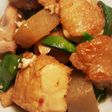 鶏肉とコンニャクと厚揚げのピリ辛煮