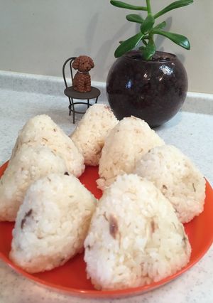 食べ残した塩サバで酢飯おにぎり♪-レシピのメイン写真