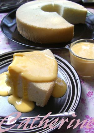ふんわり白いケーキに濃厚黄色いソース♪-レシピのメイン写真
