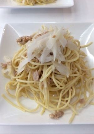 新玉ねぎとツナのスパサラダ-レシピのメイン写真