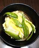 我が家の初採れ絹さやと高野豆腐の卵とじ♪